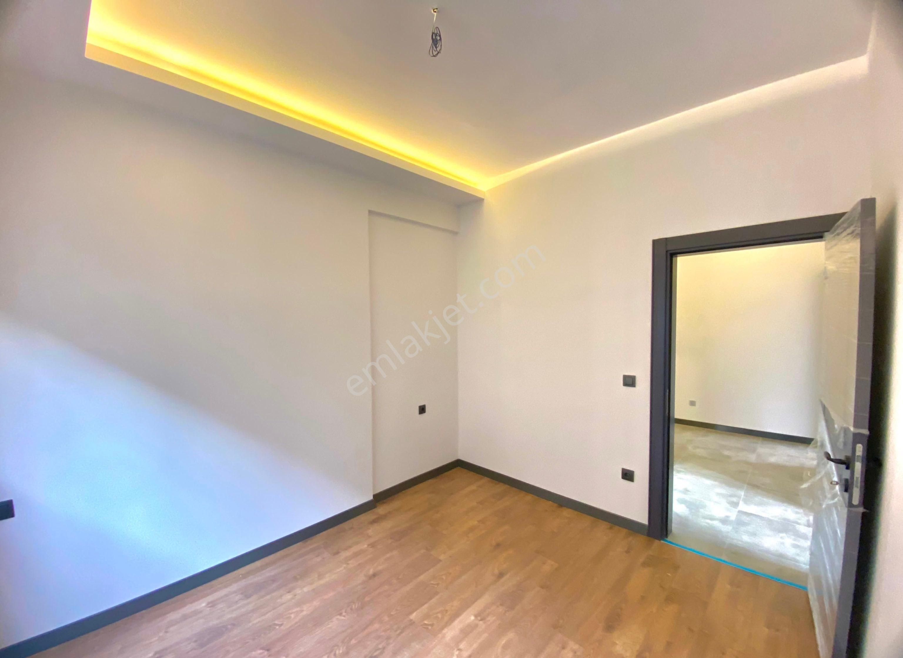 Kuşadasında Havuzlu Site İçerisinde Geniş Kullanımlı 1+1 Sıfır Daire Acil Satılık - Görsel 19