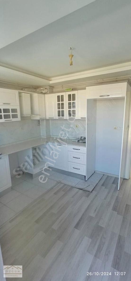 Tepebaşı Yeşiltepe Kiralık Daire Özgün Gayrimenkul'den Yeşiltepe Kiralık 2+1 Daire