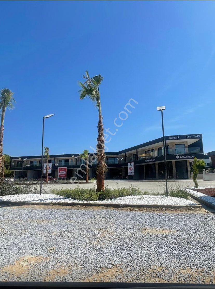 Kuşadası Kadıkalesi Kiralık Genel Kuşadasında Yola Sıfır İşlek Cadde Üzeri Kiralık Dükkan