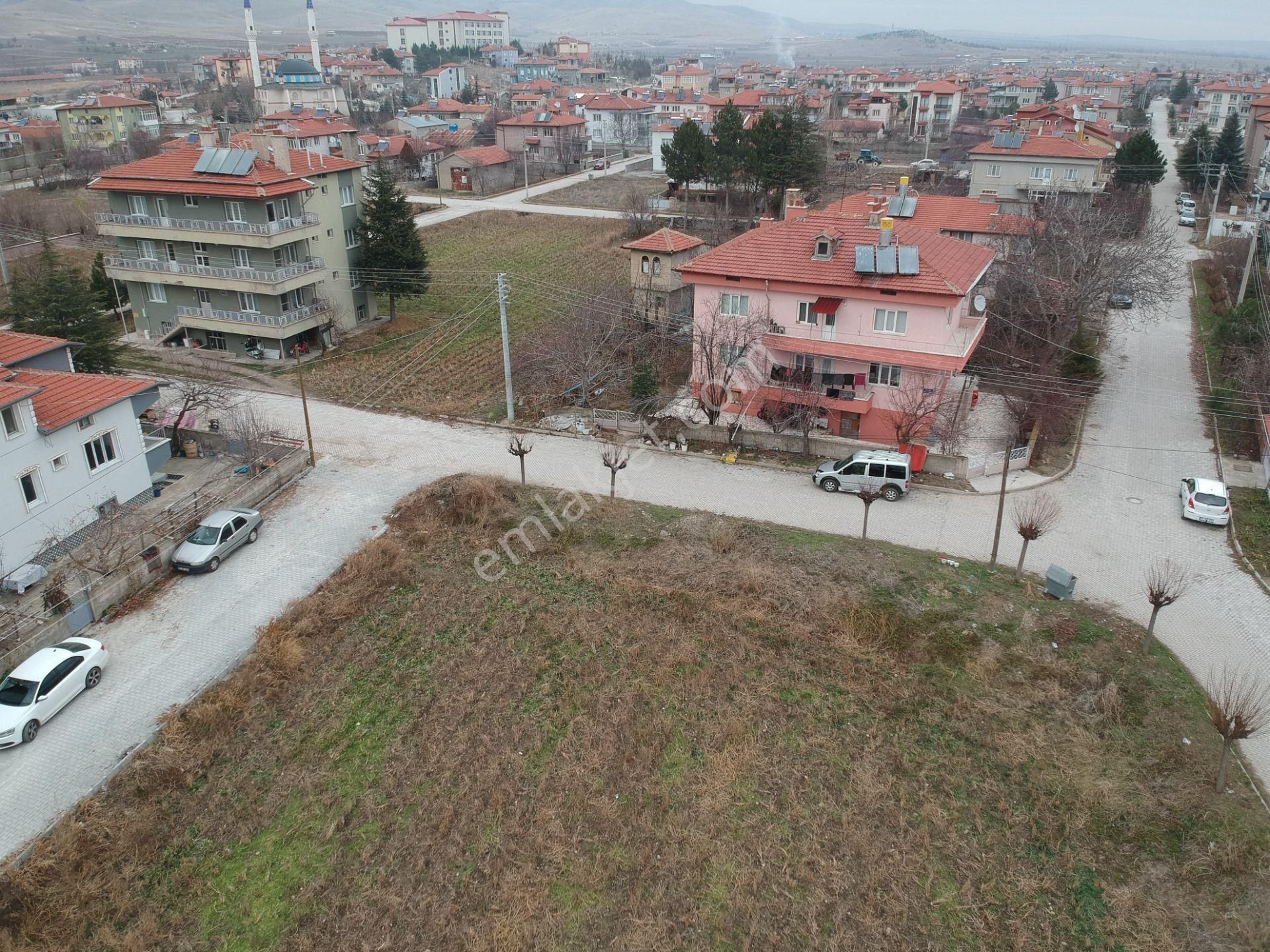 İlbey // Şuhut Taşlıca Mah. De Yap-sat A Uygun Net:1350 M² Arsa - Görsel 18