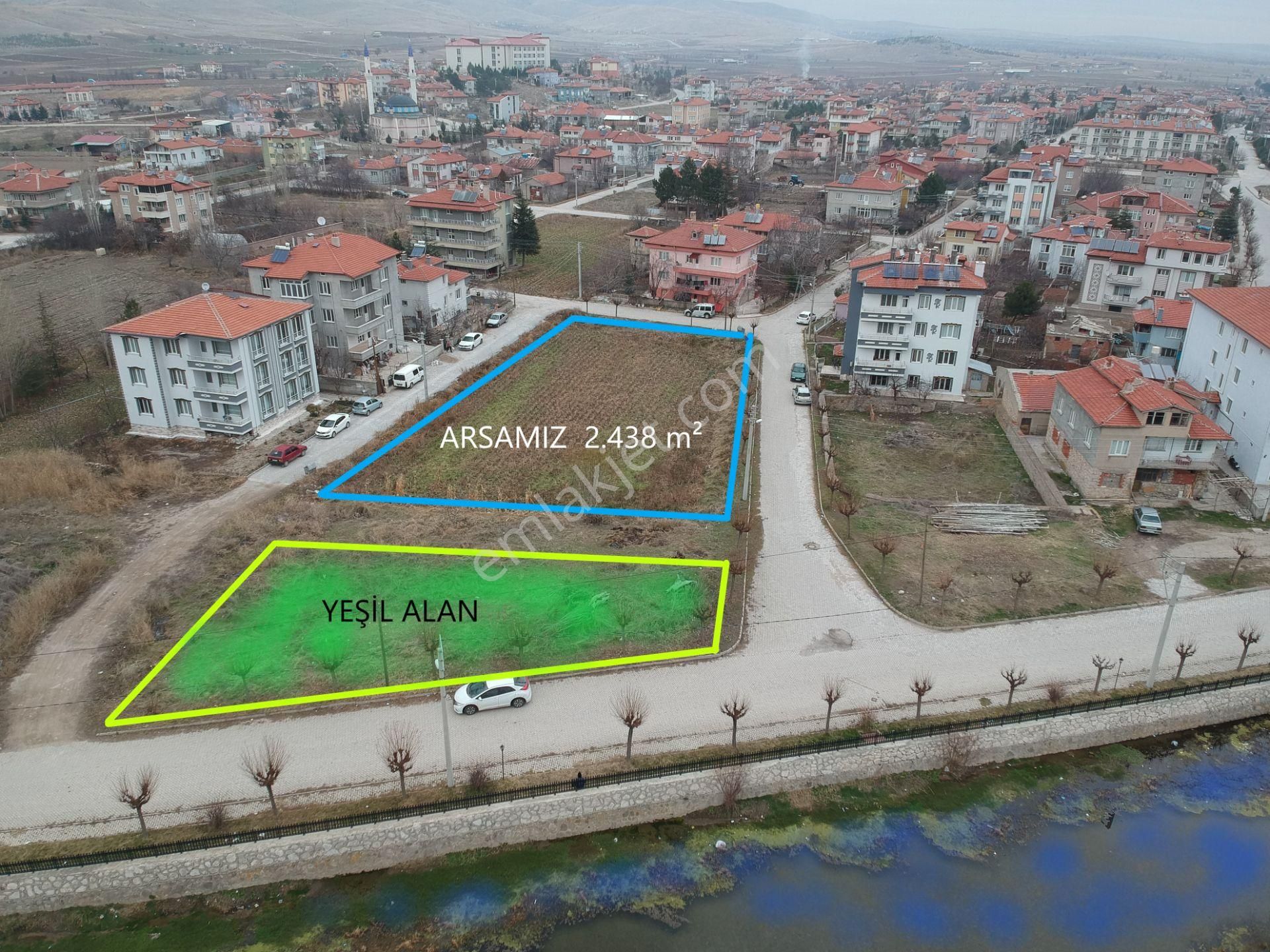 Şuhut Taşlıca Kat Karşılığı Konut İmarlı İlbey // Şuhut Taşlıca Mah. De Yap-sat A Uygun Net:1350 M² Arsa