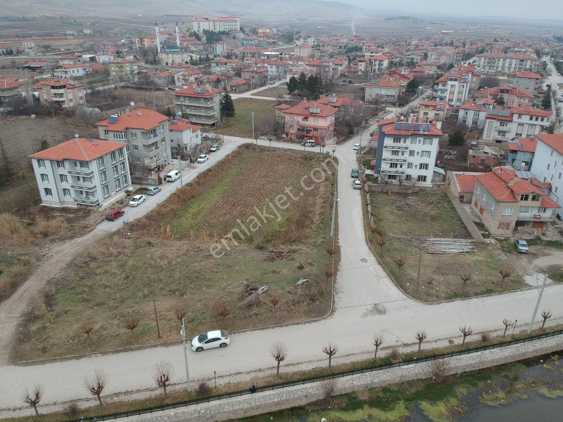 İlbey // Şuhut Taşlıca Mah. De Yap-sat A Uygun Net:1350 M² Arsa - Görsel 16