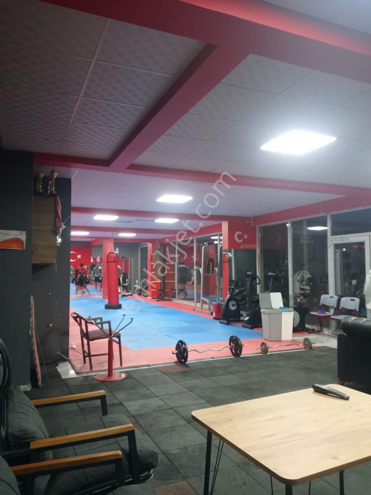 Kocasinan Hoca Ahmet Yesevi Devren Genel Hoca Ahmet Yesevi Mahallesinde Devren Kiralık Spor Salonu