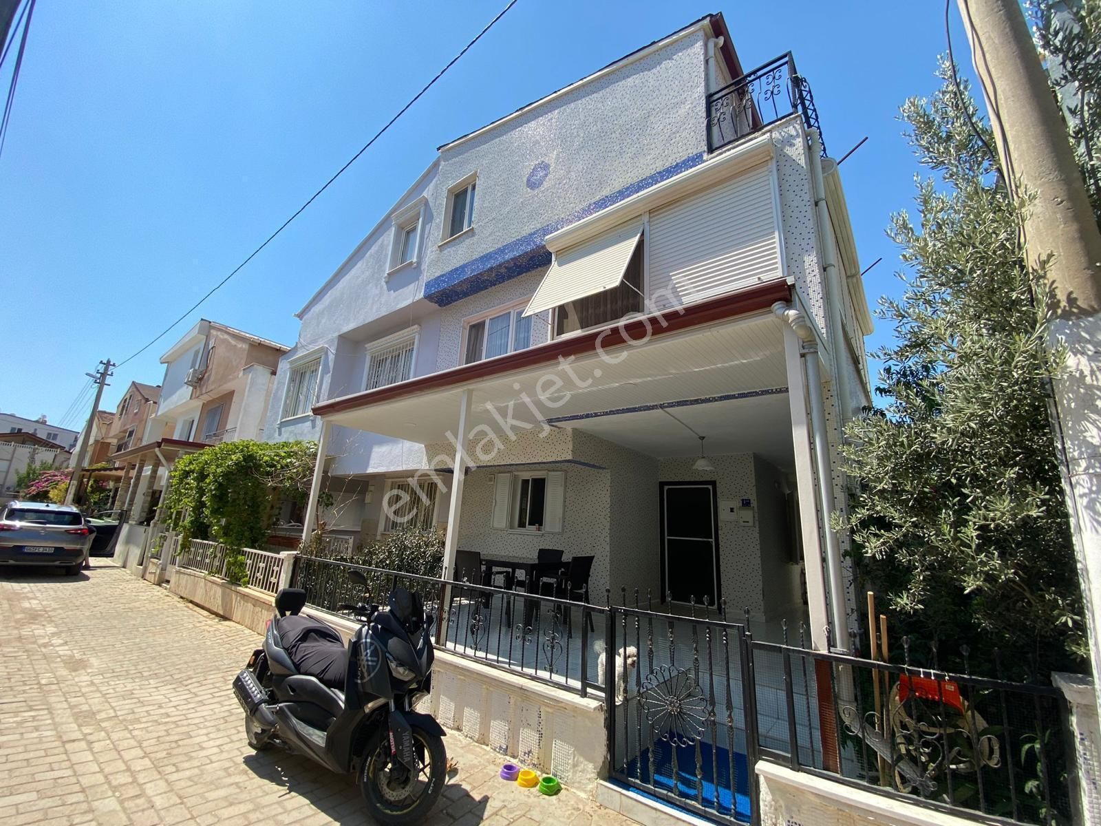 Didim Efeler Satılık Villa 🔺merkezde Satılık 6+1 Triplex Villa Müstakil Bahçeli🔺