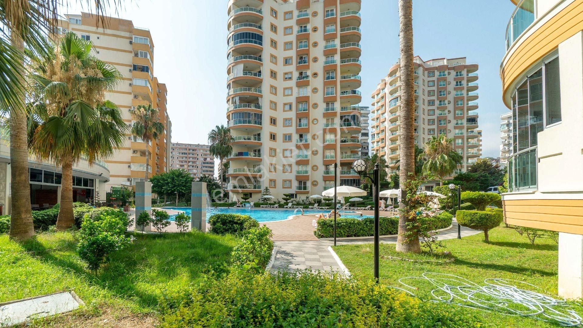 Alanya Mahmutlar Satılık Daire Alanya Mahmutlar 2+1 Site İçerisinde Denize Yakın Satılık Daire