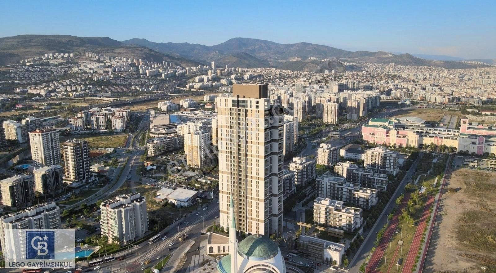 Karşıyaka Mavişehir Satılık Daire Mavişehir Livin İzmir'de 2+1 Şehir Manzaralı Satılık Daire