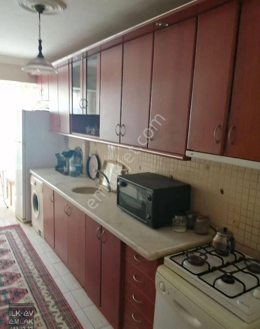 Ankara Çankaya Eşyalı Kiralık Daire İlk-ev'den Full Mobilyalı Katta Ön Cephe 3+1 Bankalar Durağında