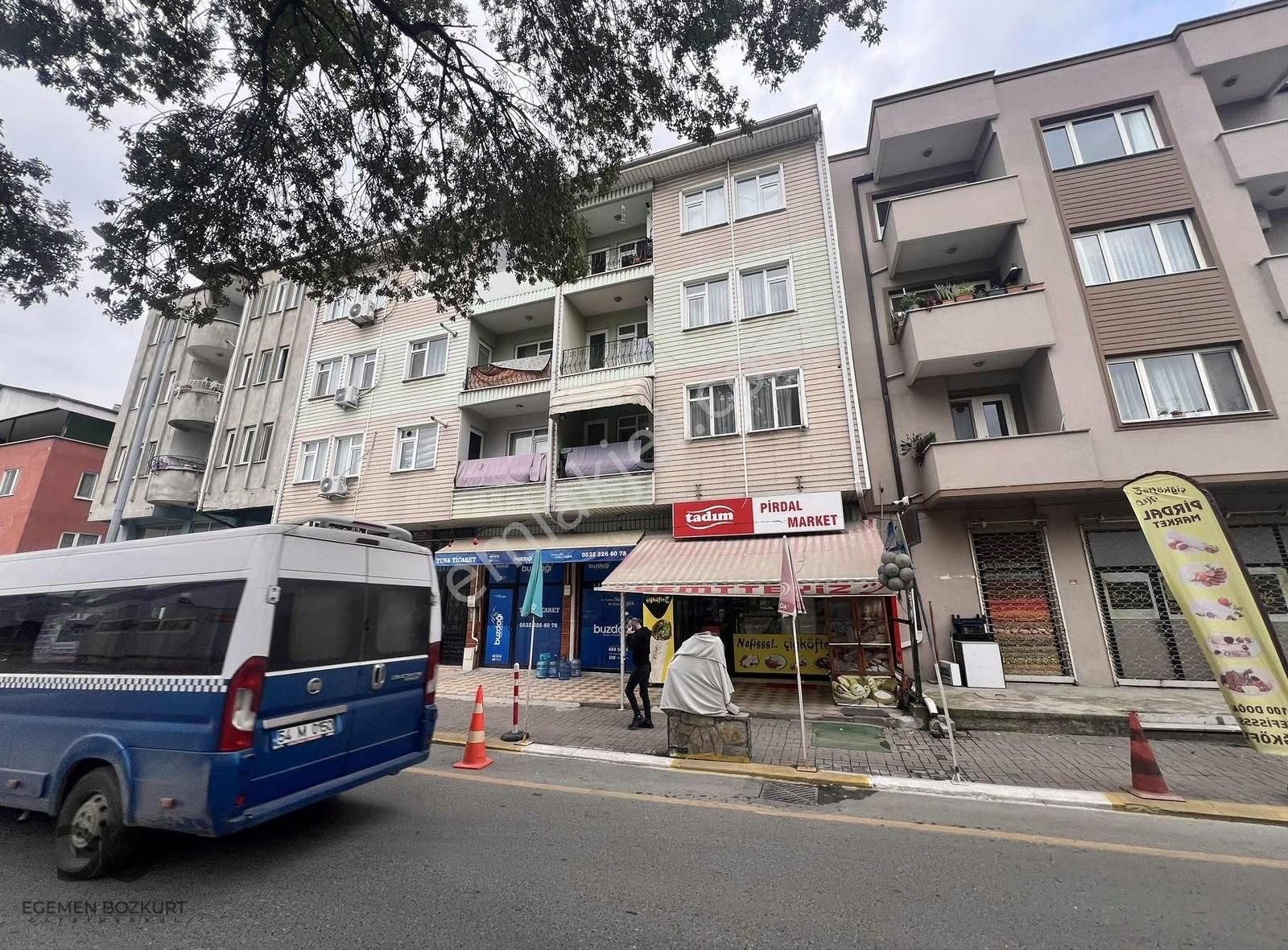 Adapazarı Mithatpaşa Satılık Daire Egemen Bozkurttan Cadde Üzeri Asansörlü 2+1 Satılık Daire