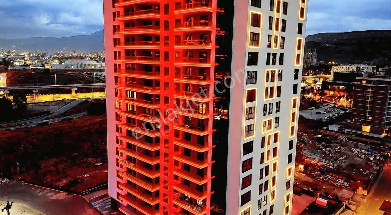 Bornova Yeşilova Satılık Daire Bornova İkon Live Satılık 210 M2 4+1 Kapalı Mutfaklı Daire