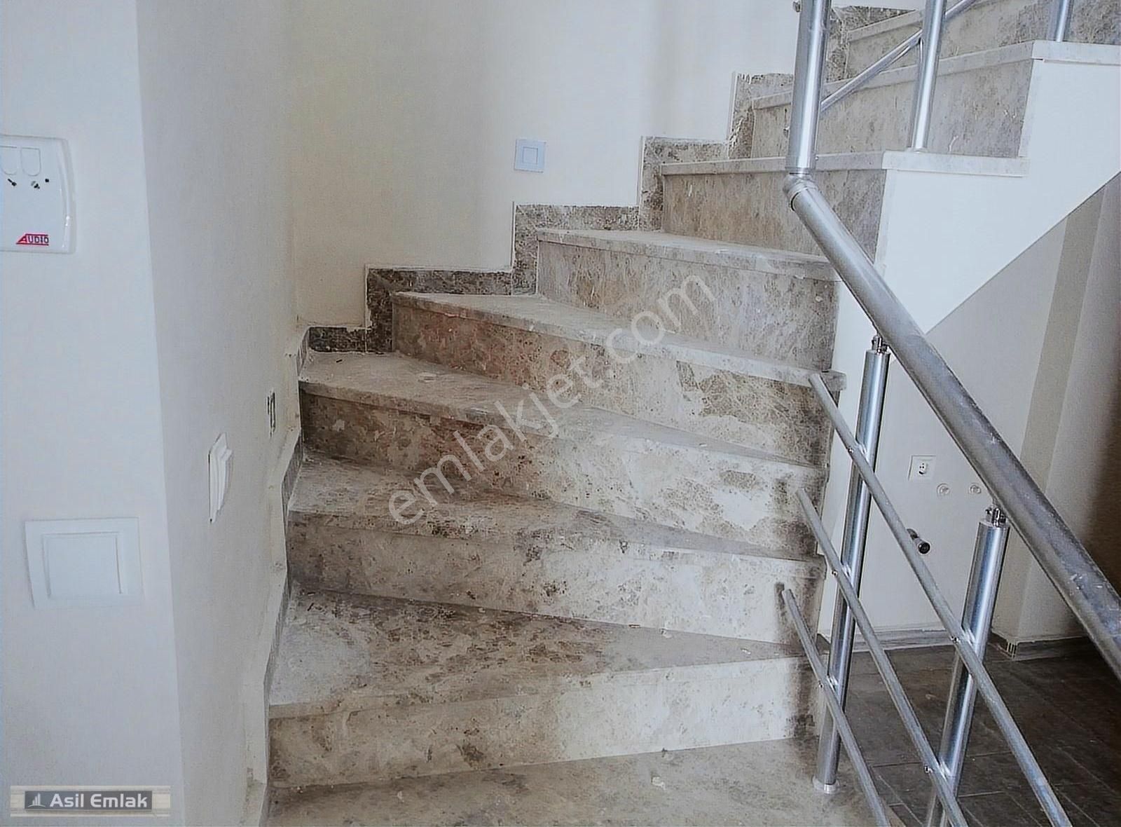 Asil Emlaktan Dalaman Beskese De Alaçatı Evlerine Satılık 2+1 - Görsel 13