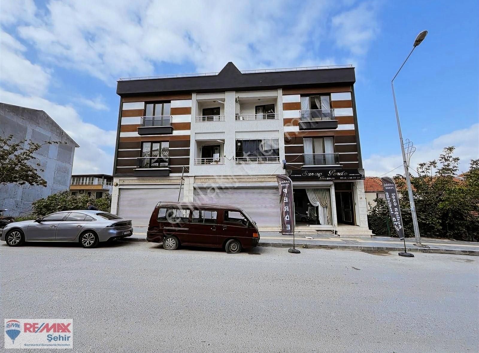 Yalova Merkez Bağlarbaşı Satılık Daire Remax Şehir Yalova Merkez Vatan Caddesi'nde Satılık 4+1 Dubleks