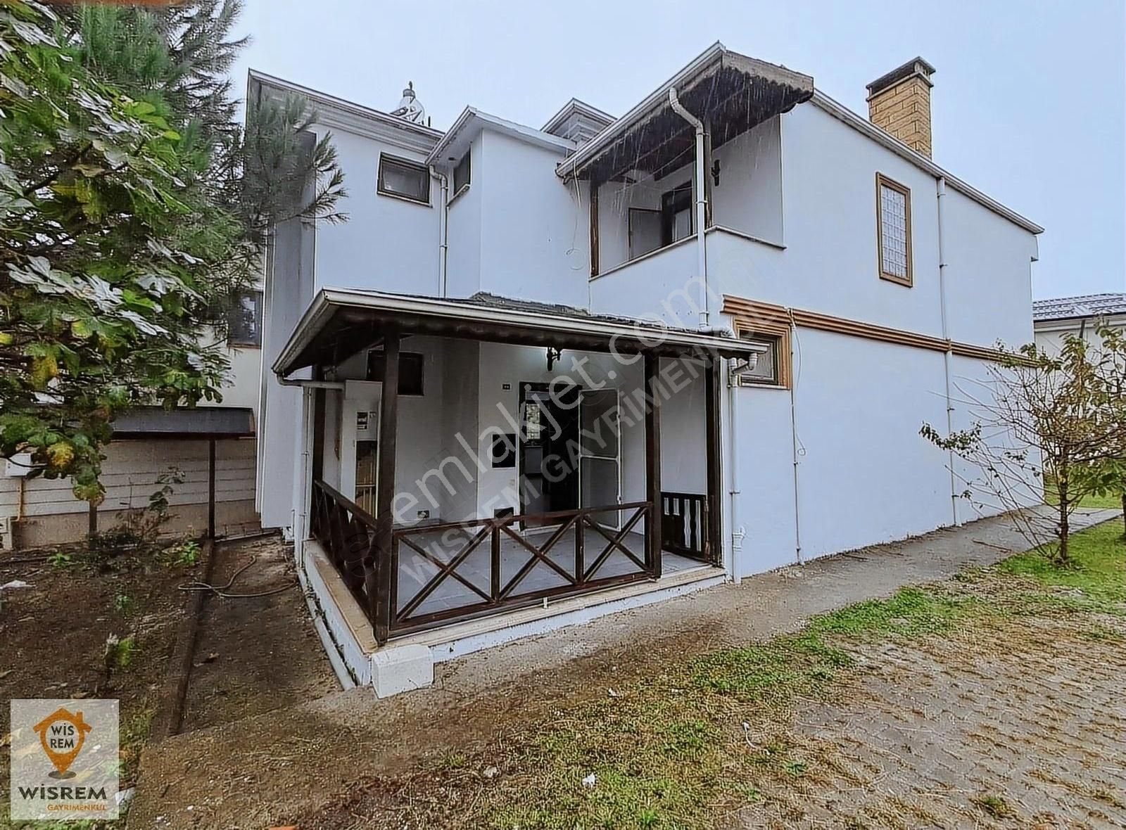 Akyazı Kuzuluk Ortamahalle Satılık Villa Akyazı Kuzuluk Orta Mahallede Satılık Lüks Villa