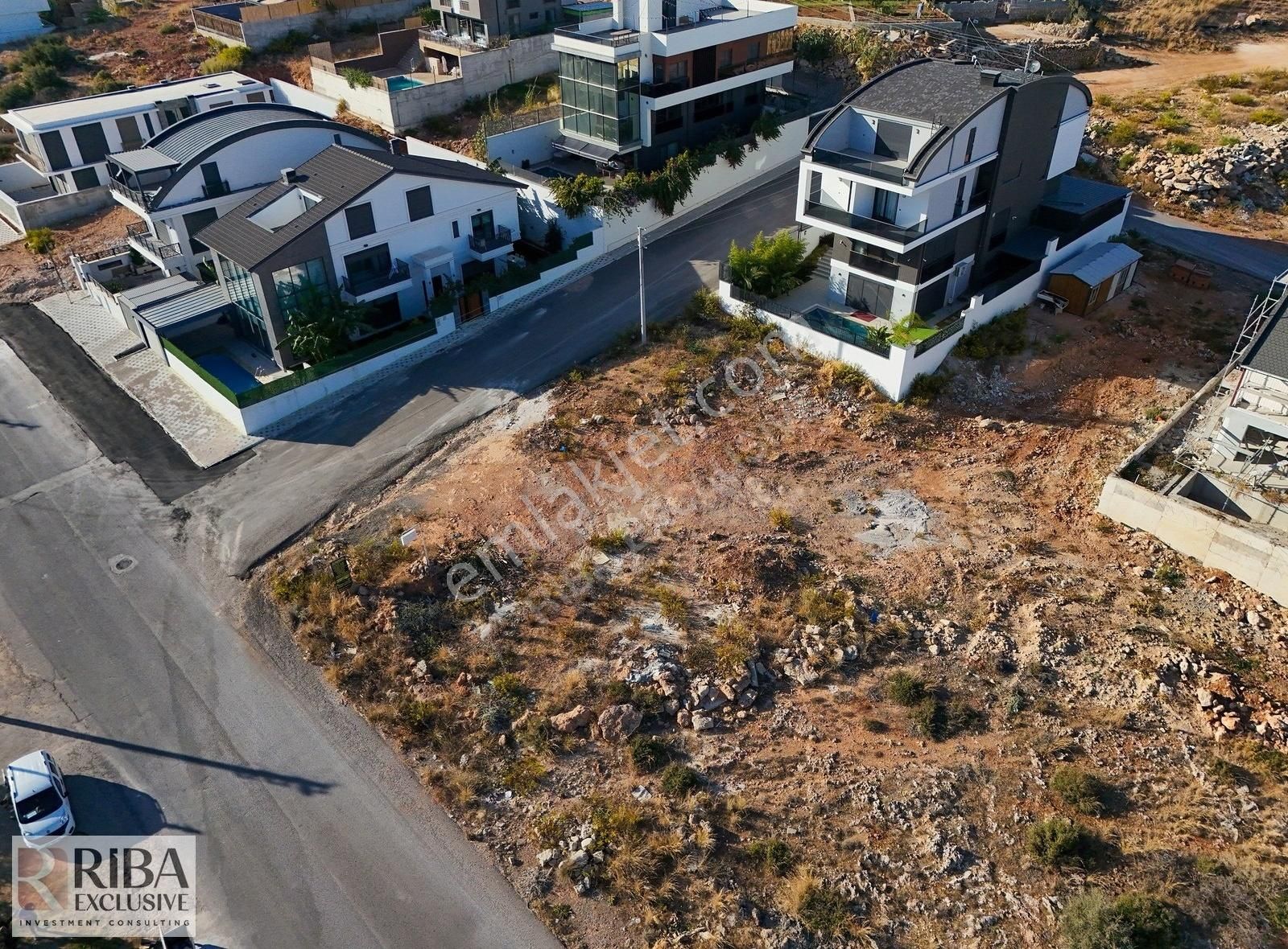 Muratpaşa Ermenek Satılık Ticari İmarlı Ermenek Mahallesınde Satılık Koşe Tıcarı+ Konut Arsa