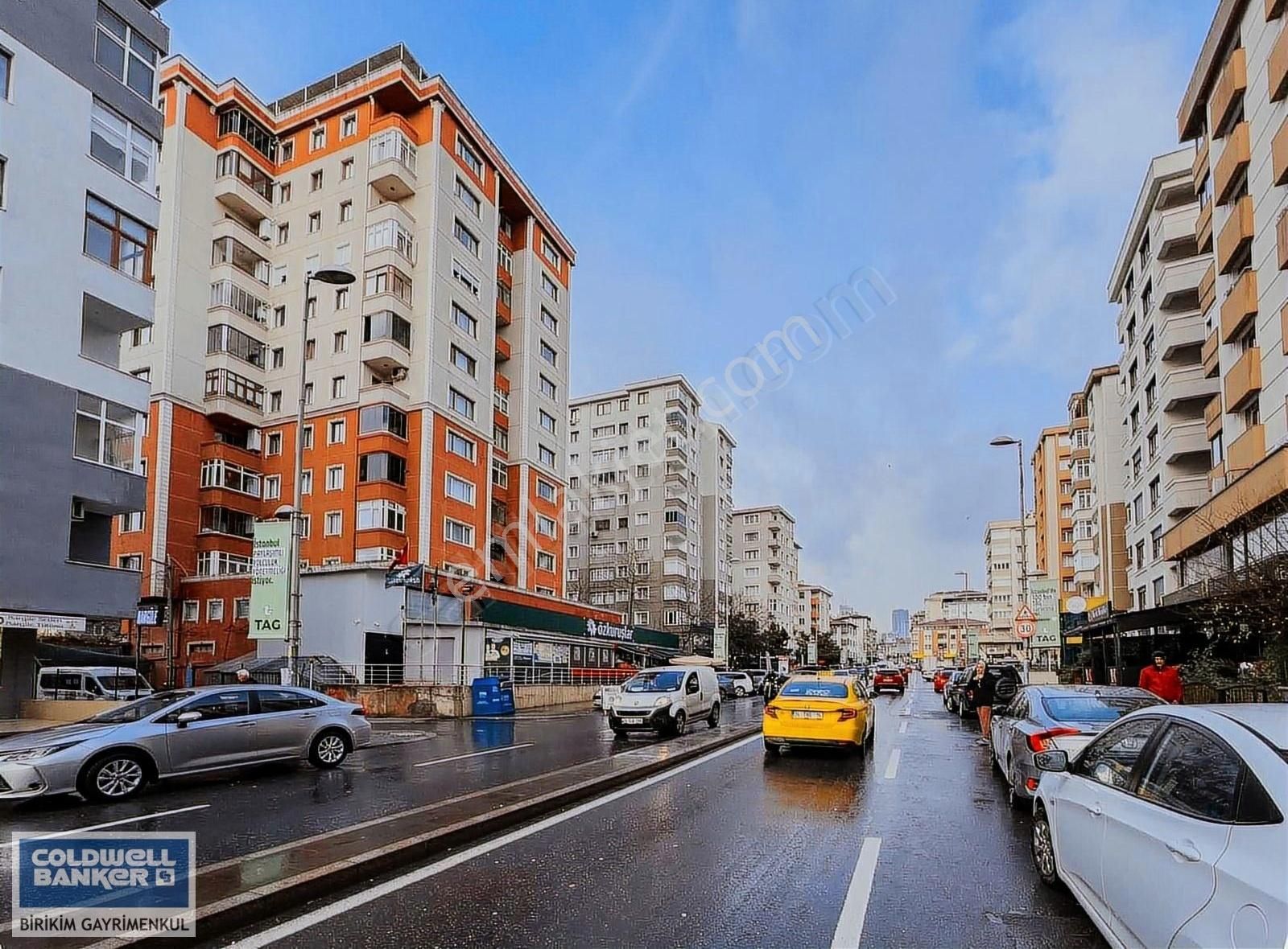 Ataşehir İçerenköy Satılık Dükkan & Mağaza Küçükbakkalköy Yolu Caddesinde Kurumsal Kiracılı Satılık Dükkan