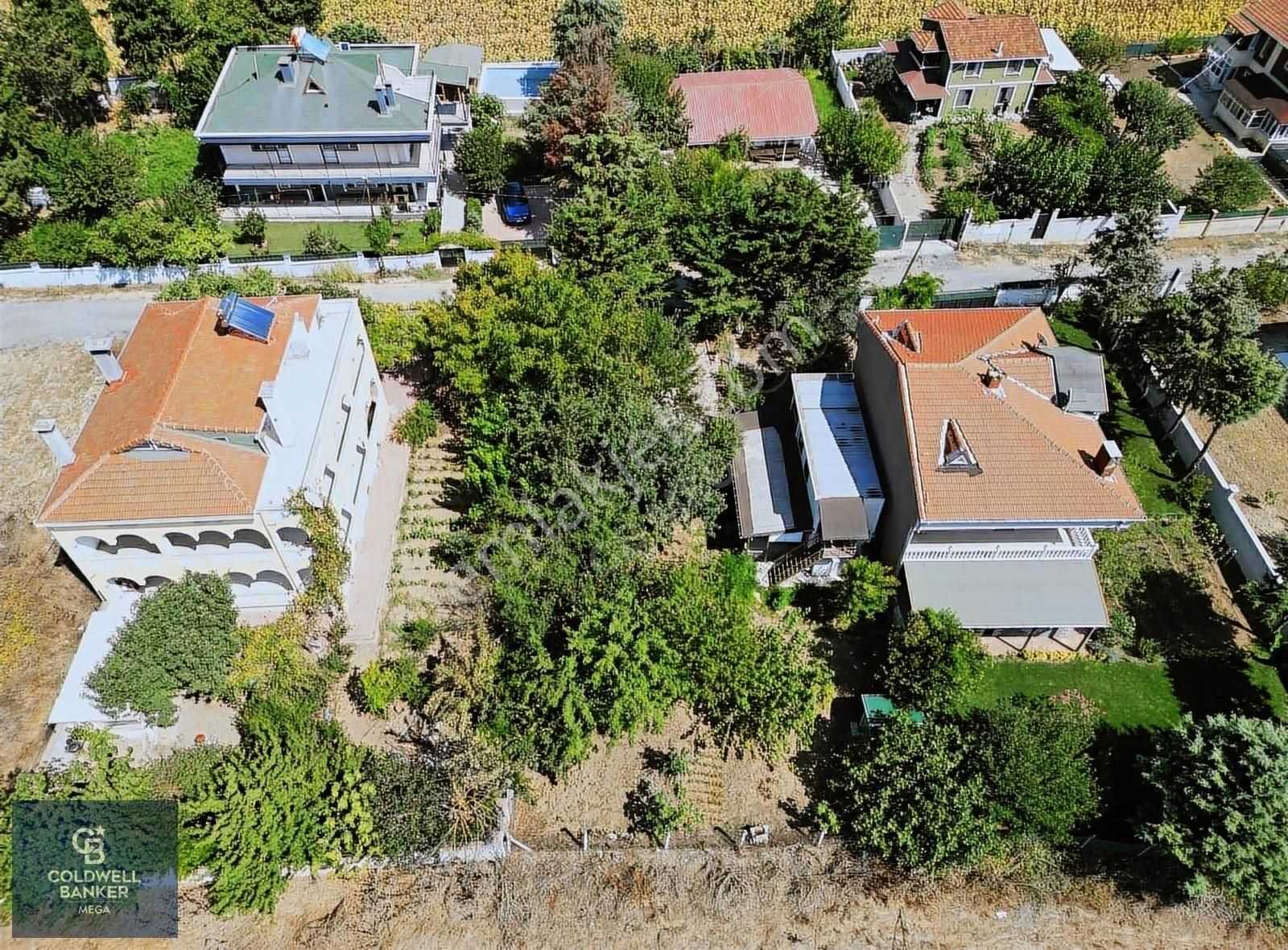 Çatalca Örcünlü Satılık Villa İmarlı Çatalca Örcünlü Mahallesinde Site İçerisinde Villa İmarlı Arsa