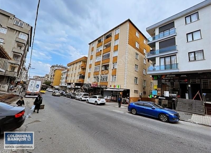 Maltepe Fındıklı Kiralık Depo Fındıklı Kayışdağın'da Anacadde Üzeri 250 M² Kiralık Depo