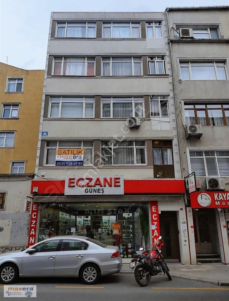 Fatih Seyyid Ömer Satılık Daire Çapa Vezir Caddesi Üzerinde 1. Kat 2+1 85 M2 Geniş Bahçeli