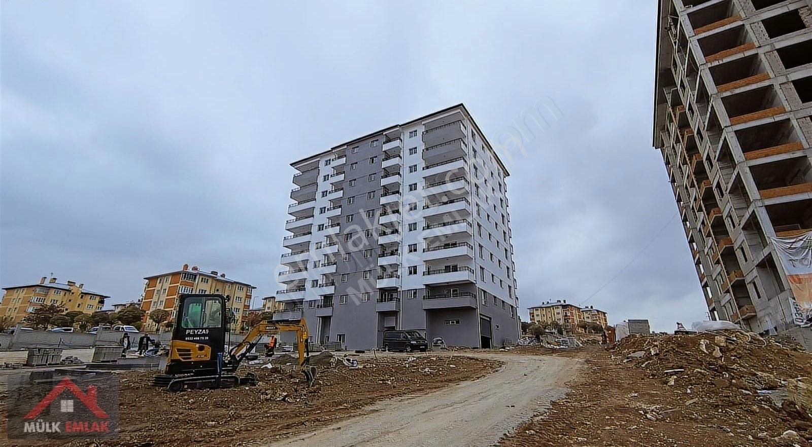 Sivas Merkez Ahmetturangazi OSB Satılık Daire Sivas Mülk Emlak // Ahmet Turangazi Mah. // 3+1 // 140m² // 2025