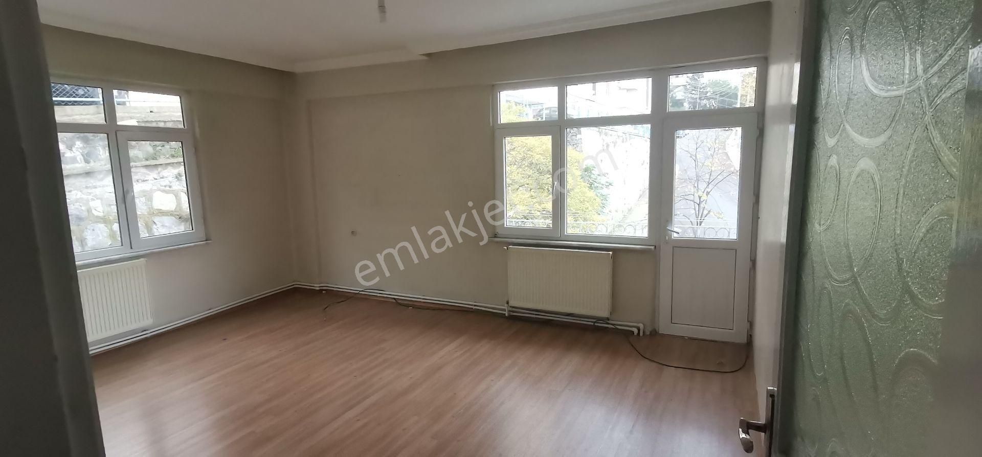 Sıla Emlak'tan Yeşiltepe Mah.satılık 3+1 Doğalgazlı Daire - Görsel 3