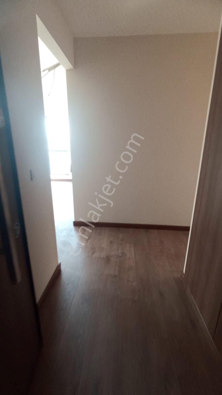 Kemalpaşa Yukarıkızılca Merkez Kiralık Villa Kemalpaşa Yukarıkızılca Kiralık Müstakil Villa Tripleks Havuzlu