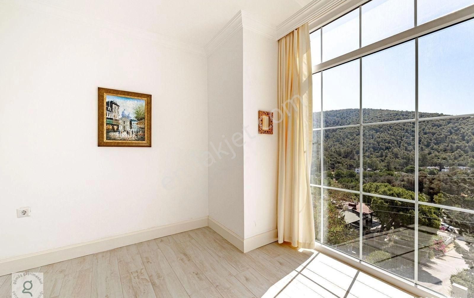 Bodrum Adabükü Çamlık Sitesi’nde Köşe Konumlu Manzaralı Villa. - Görsel 24