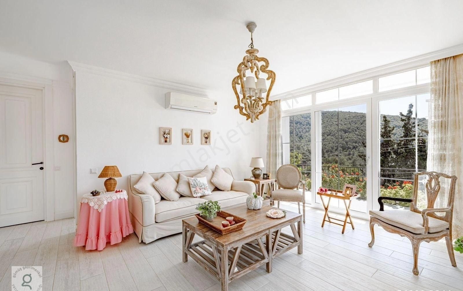 Bodrum Adabükü Çamlık Sitesi’nde Köşe Konumlu Manzaralı Villa. - Görsel 3