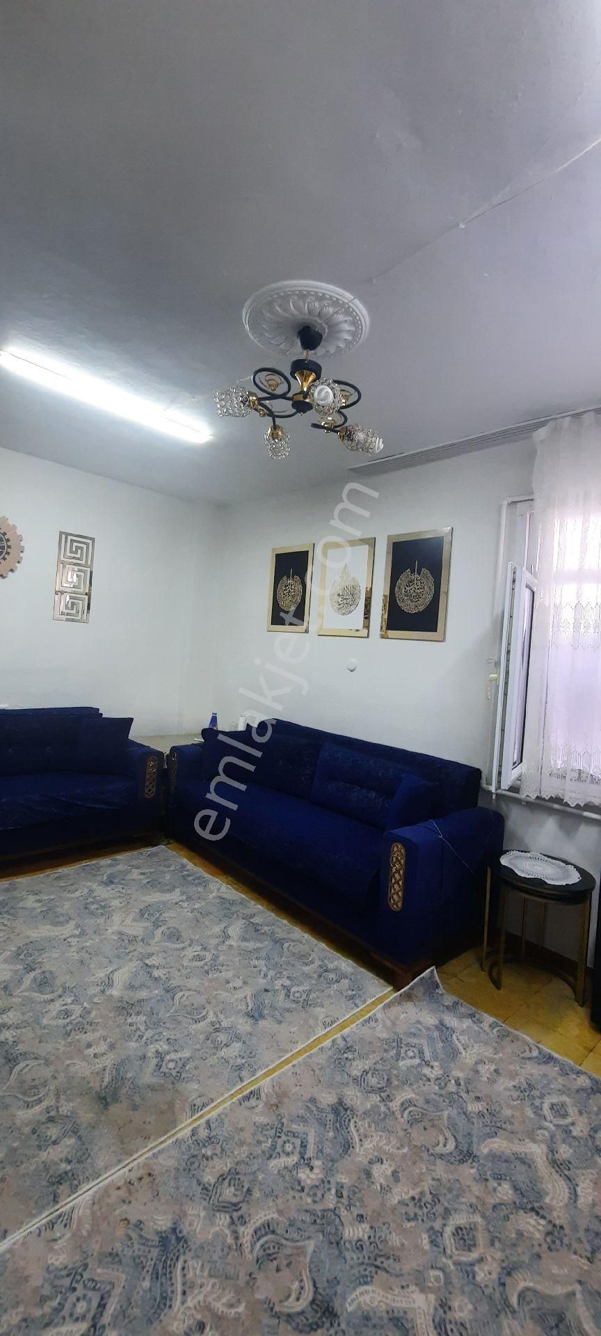 Bağcılar 100. Yıl Satılık Daire Satılık 2+1 100m² Ara Kat