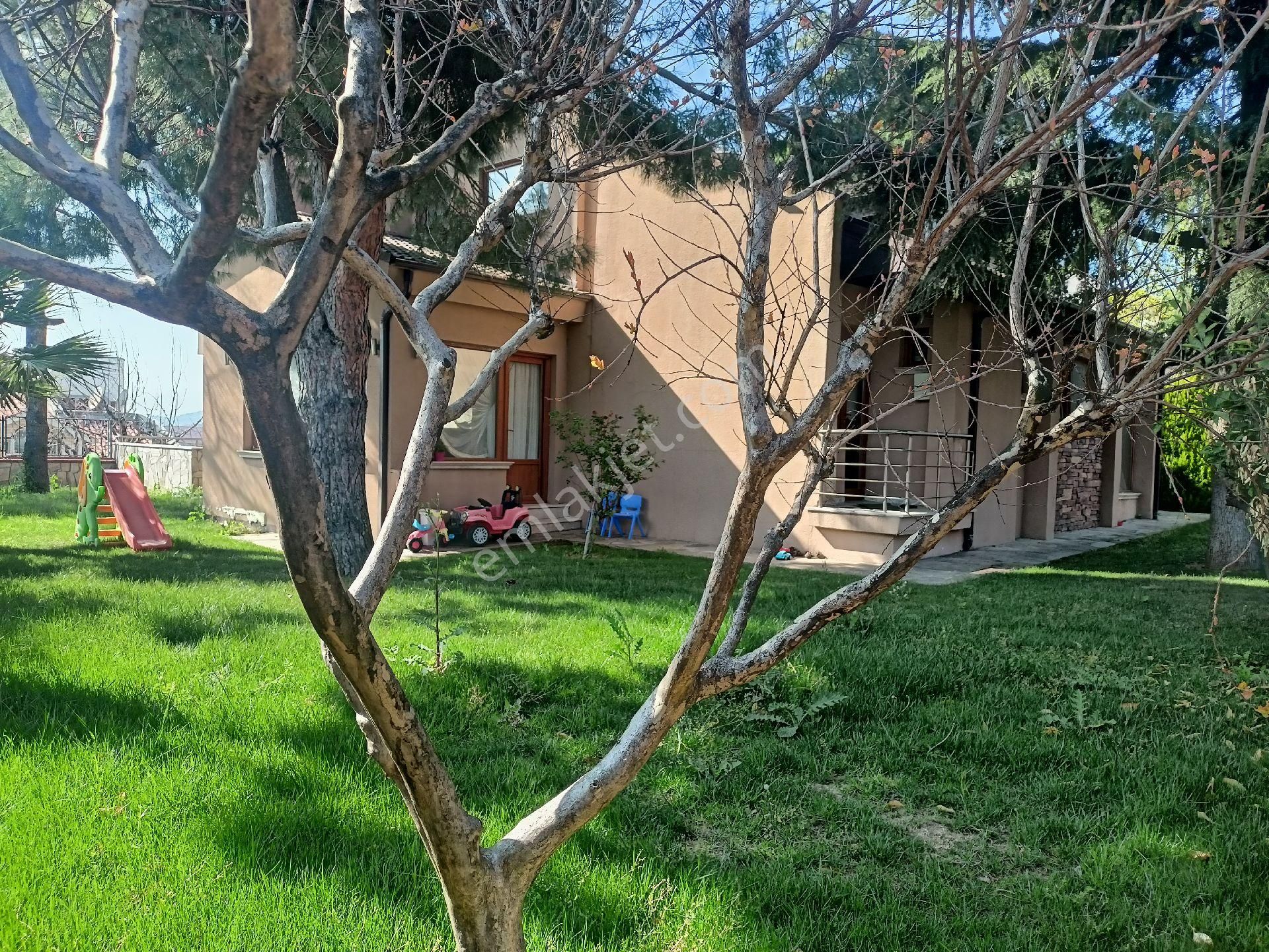 Kaçmaz Emlak Mudanya Mürsel Mah Satılık Özel Dekor Bahçeli Villa - Görsel 26