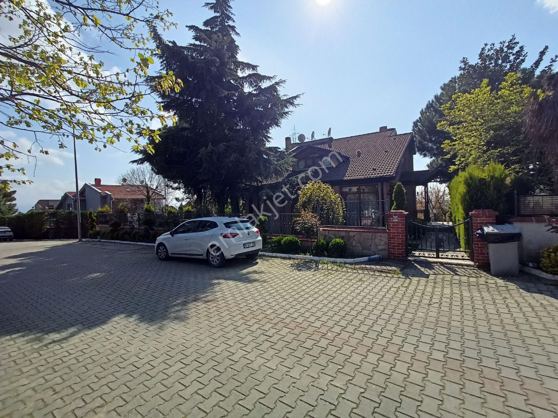 Kaçmaz Emlak Mudanya Mürsel Mah Satılık Özel Dekor Bahçeli Villa - Görsel 18