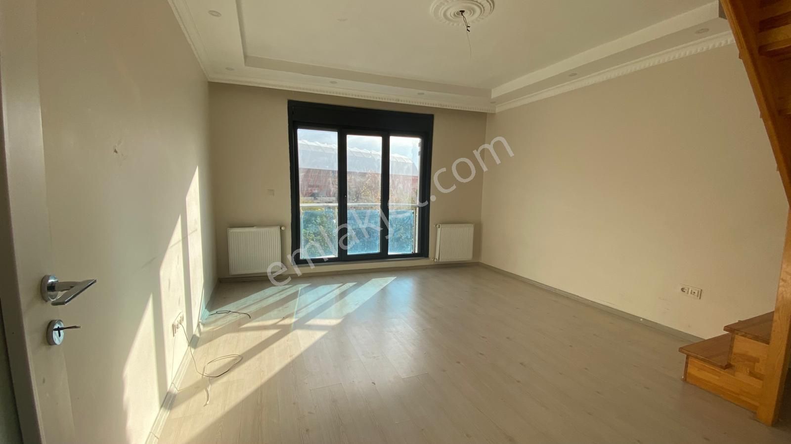 İstanbul Güngören Okula Yakın Kiralık Daire Ertuğ Dan Güneştepe Mahallesi 7 Yıllık Kiralık Dublex Daire Ke-1