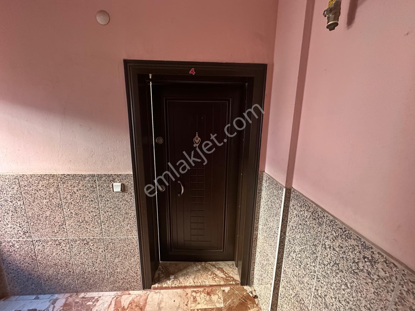 Antalya Kepez Okula Yakın Kiralık Daire Antalya Şafakta Kiralık Geniş Katta 3+1 Daire No.20372