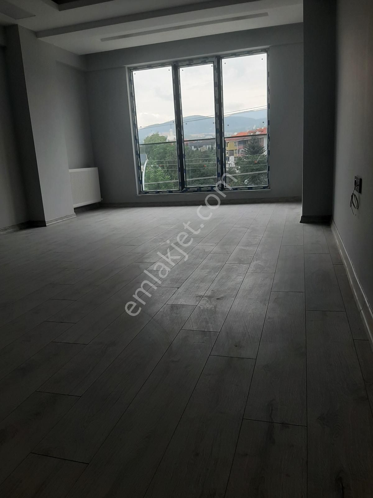 4+1 Sıfır Ebeveyn Banyolu,özel Garajlı Lüks Daire - Görsel 10