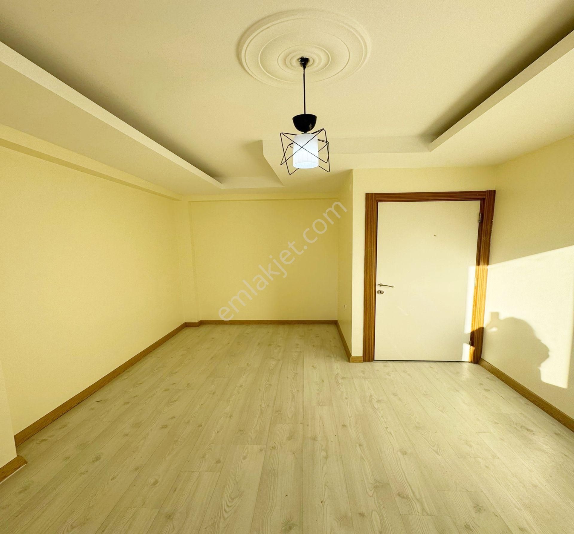 Sedef Gyo'dan Güzelyurt Metrobüs Yanında Acill Satılık Arakat Daire - Görsel 23