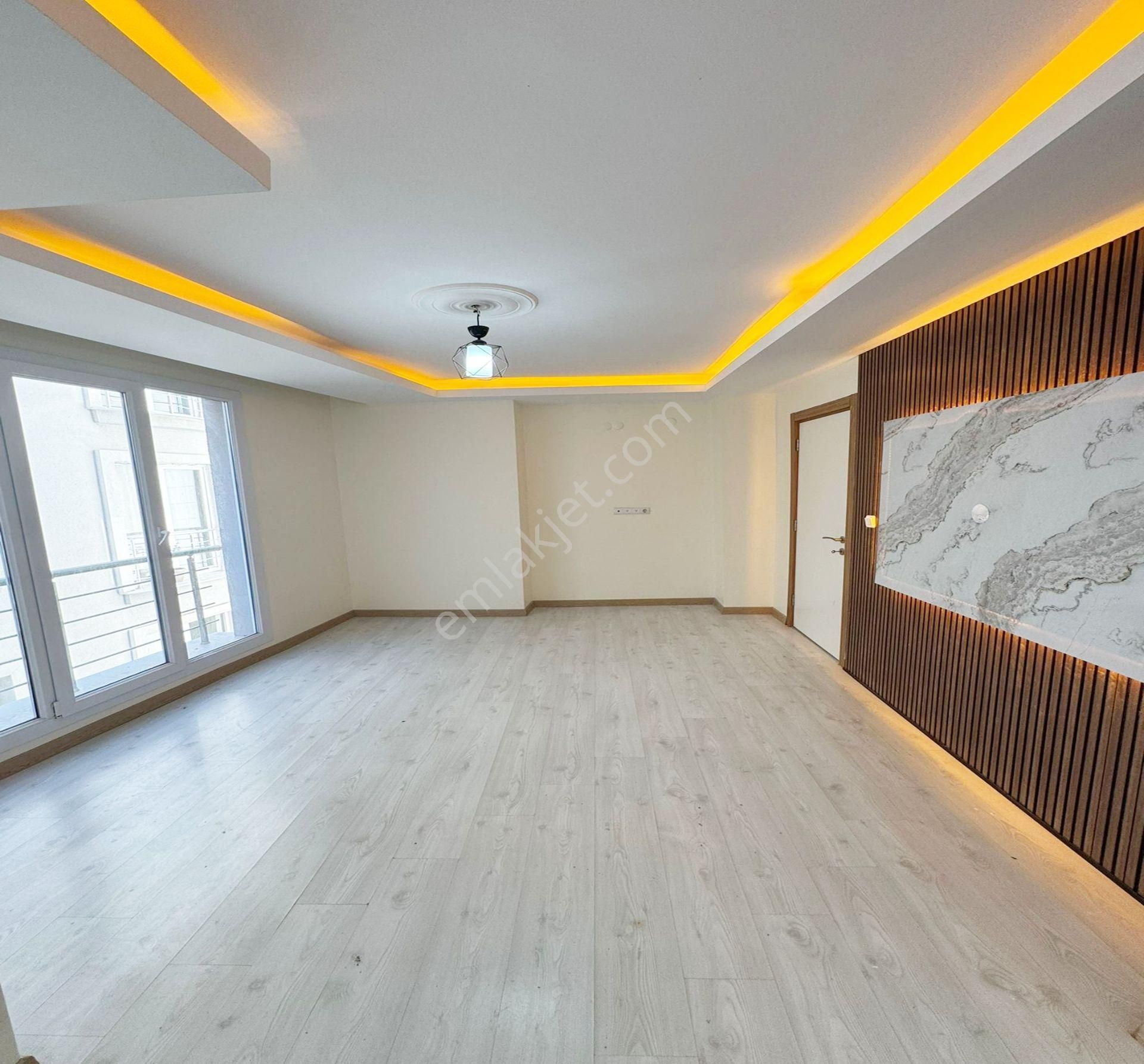 Sedef Gyo'dan Güzelyurt Metrobüs Yanında Acill Satılık Arakat Daire - Görsel 5