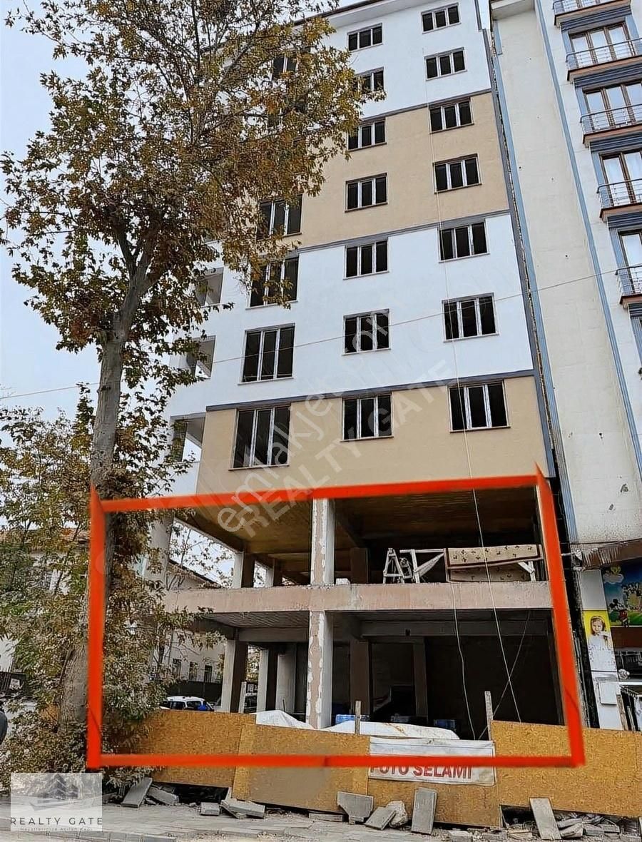 Elazığ Merkez İcadiye Kiralık Dükkan & Mağaza Realty Gate'ten Hürriyet Caddesi'nde Kurumsallara Dükkan