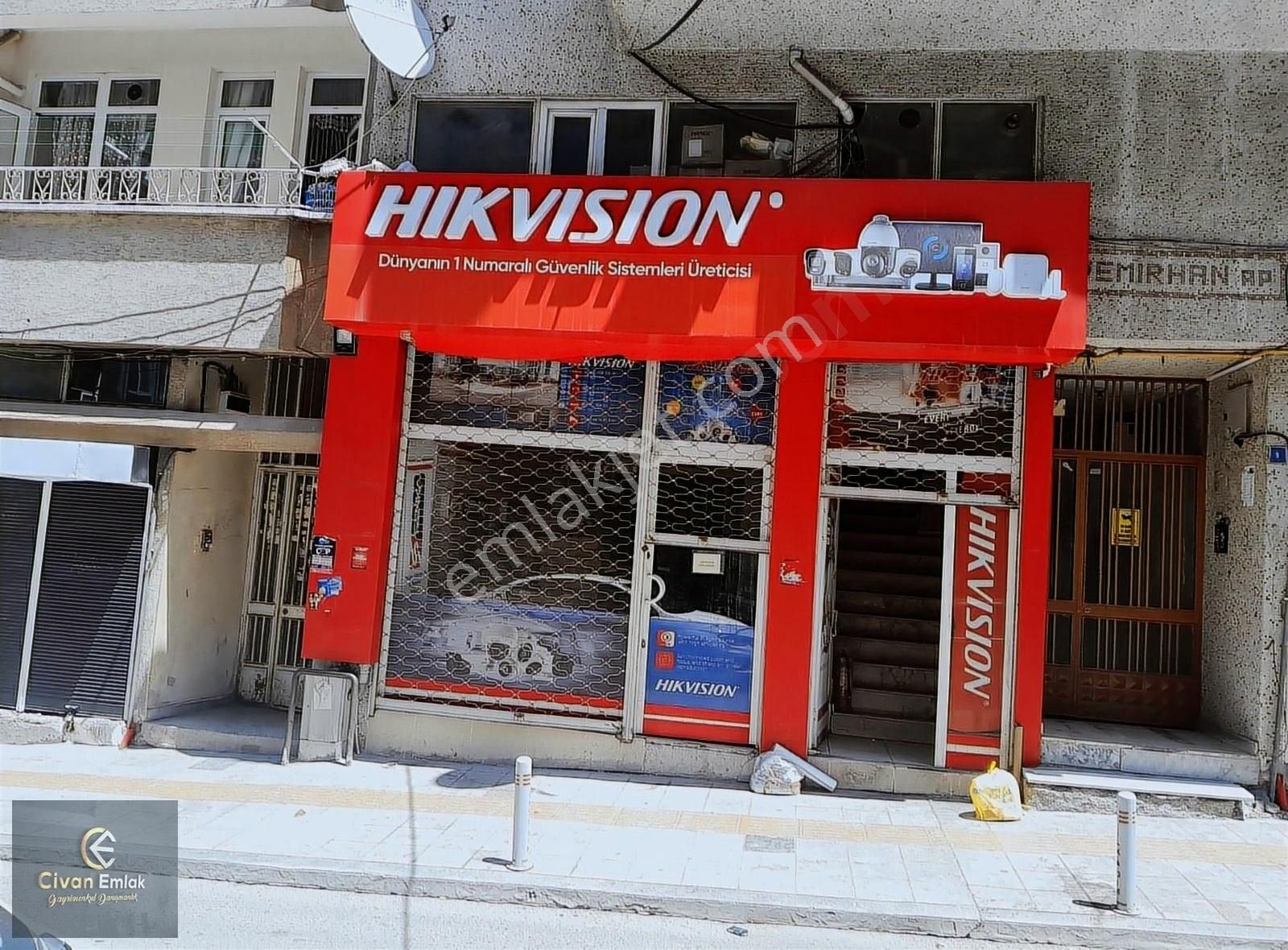 İlkadım Hürriyet Satılık Dükkan & Mağaza Civan Emlak'tan Şehir Merkezinde 200 M² Satılık Dükkan