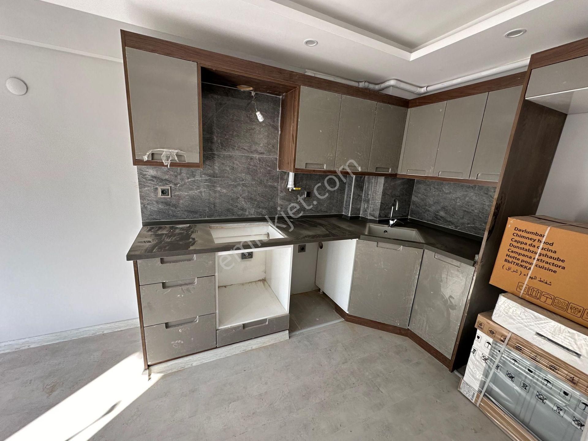 Şehzadeler Alaybey Satılık Daire Alaybey Mahallesi 2+1 80 M2 6 Katlının 4.katı