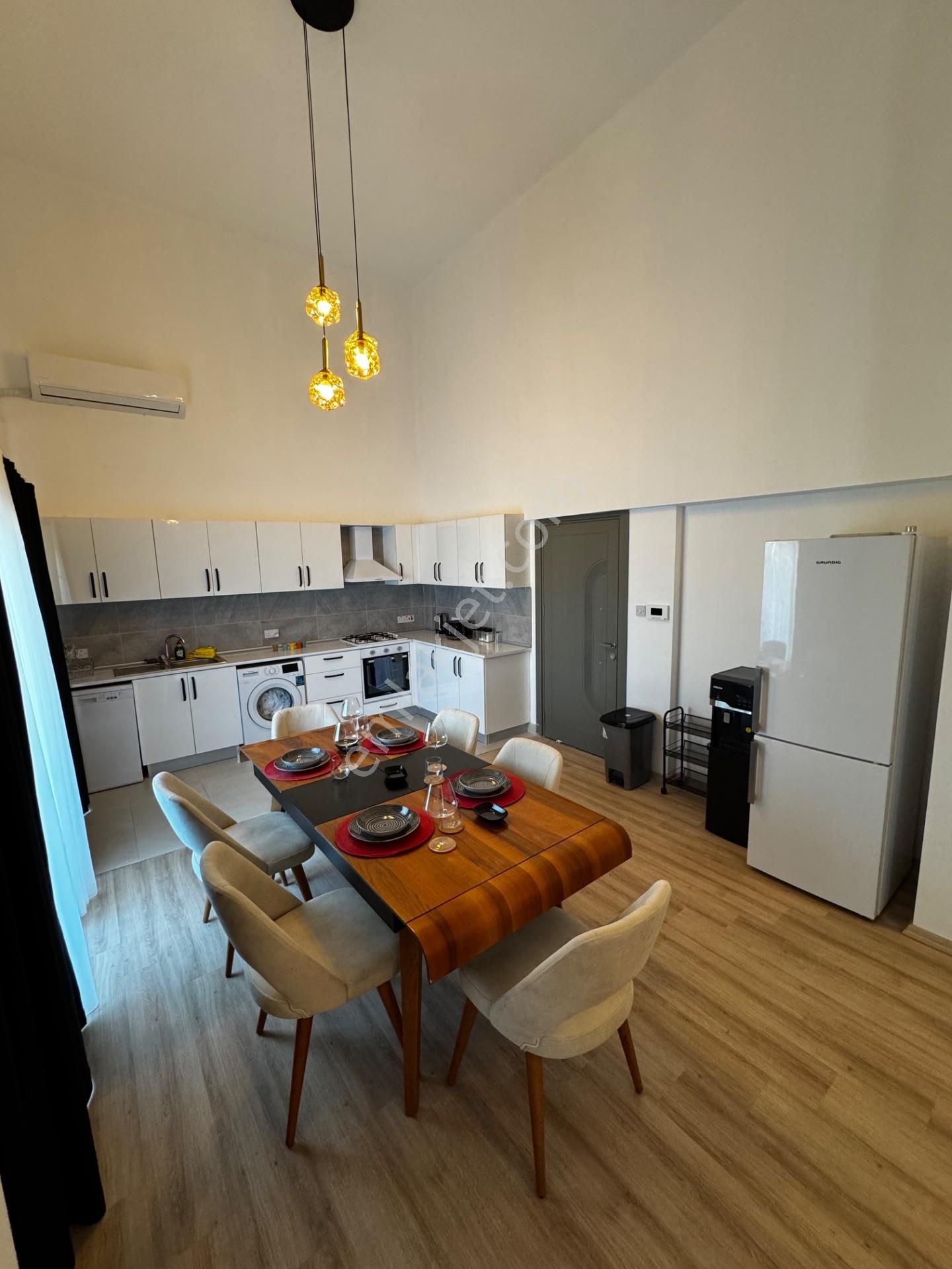 Girne Merkezde Satılık Penthouse 3+1