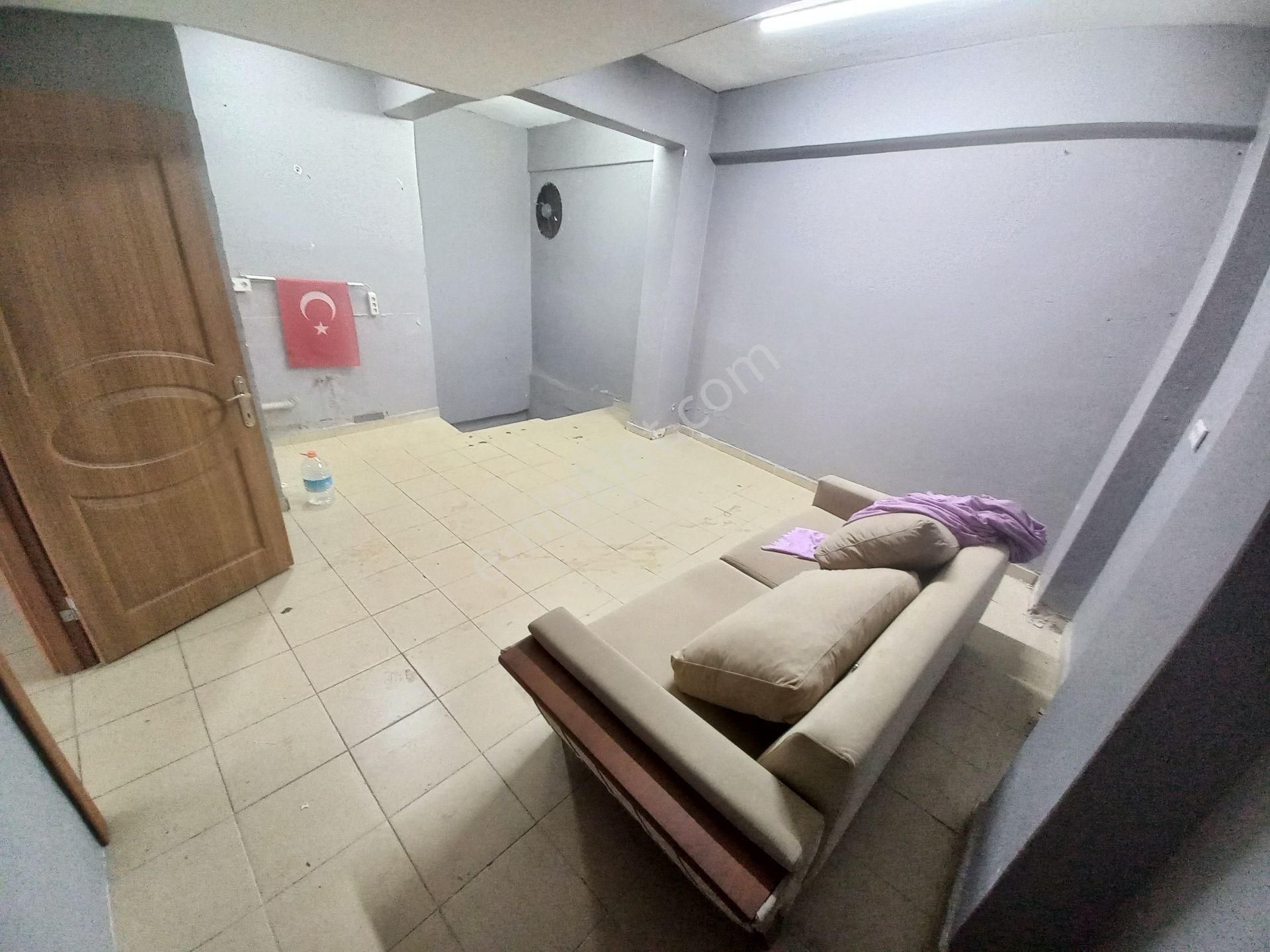 Gaziosmanpaşa Yenidoğan Kiralık Dükkan & Mağaza Şeref Emlak Kıralık Dükkan 20,000 Tl