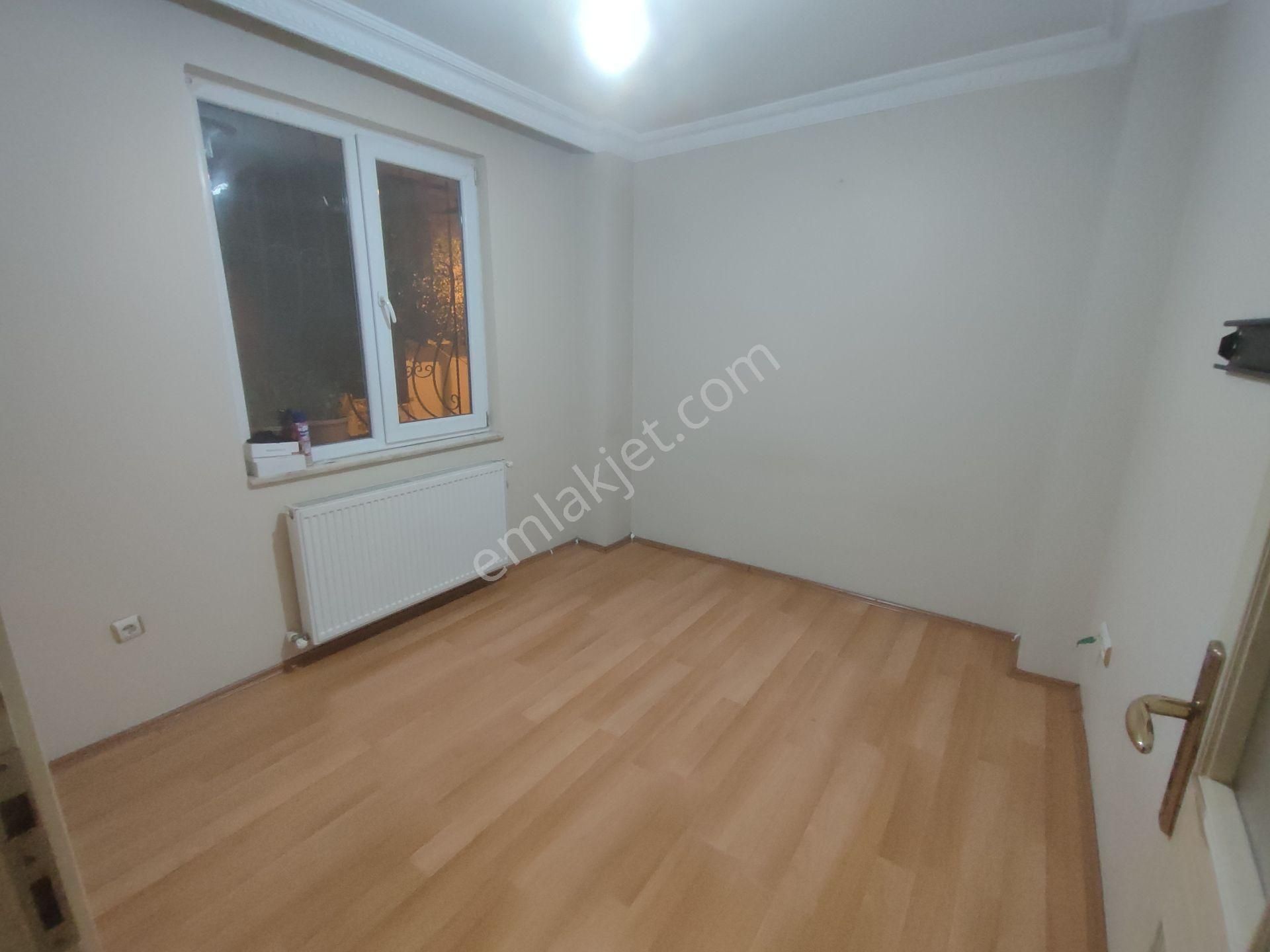 İstanbul Bahçelievler Okula Yakın Kiralık Daire Bahçelievler Zafer Mahallesinde 15 Yıllık Bina 2+1 Yüksek Giriş Kiralık Daire