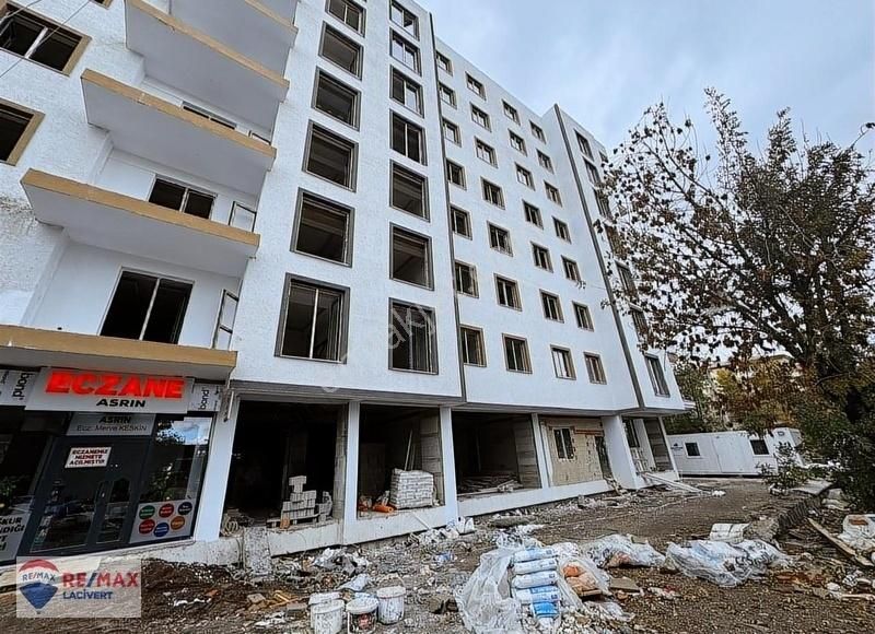 Palandöken Adnan Menderes Satılık Dükkan & Mağaza Re/max Lacivert'te Yenişehir'de Satılık İş Yeri