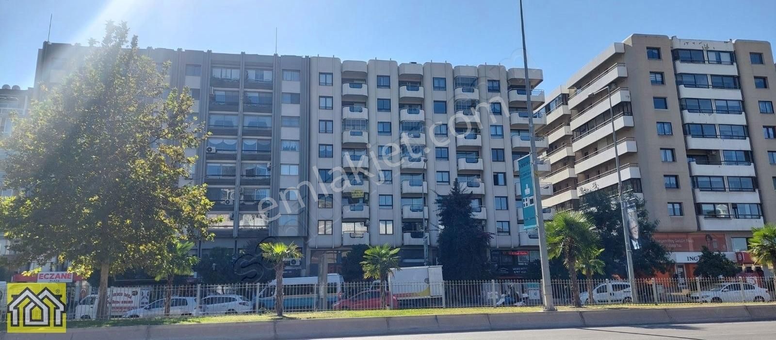 Balçova Eğitim Kiralık Daire İstinye Park Avm Karşısı Otoparklı,dubleks 170m2 4+1 Site İçinde