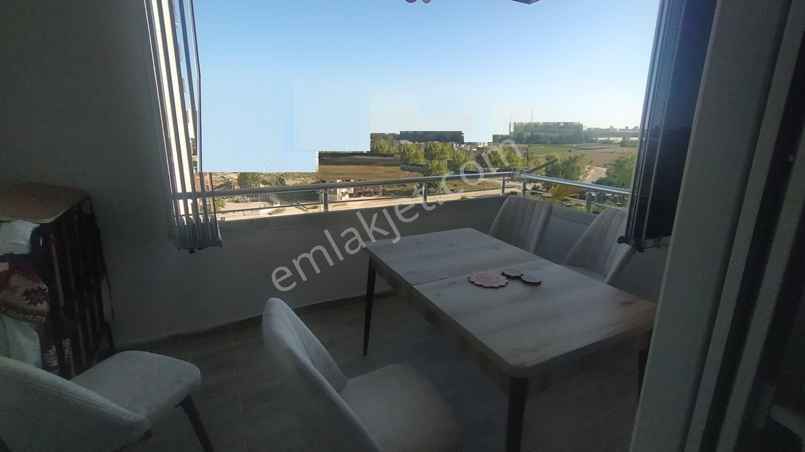 Tece Deniz Mah.de Havuzlu Site'de 1+1 Eşyalı Kiralık Daire - Görsel 8