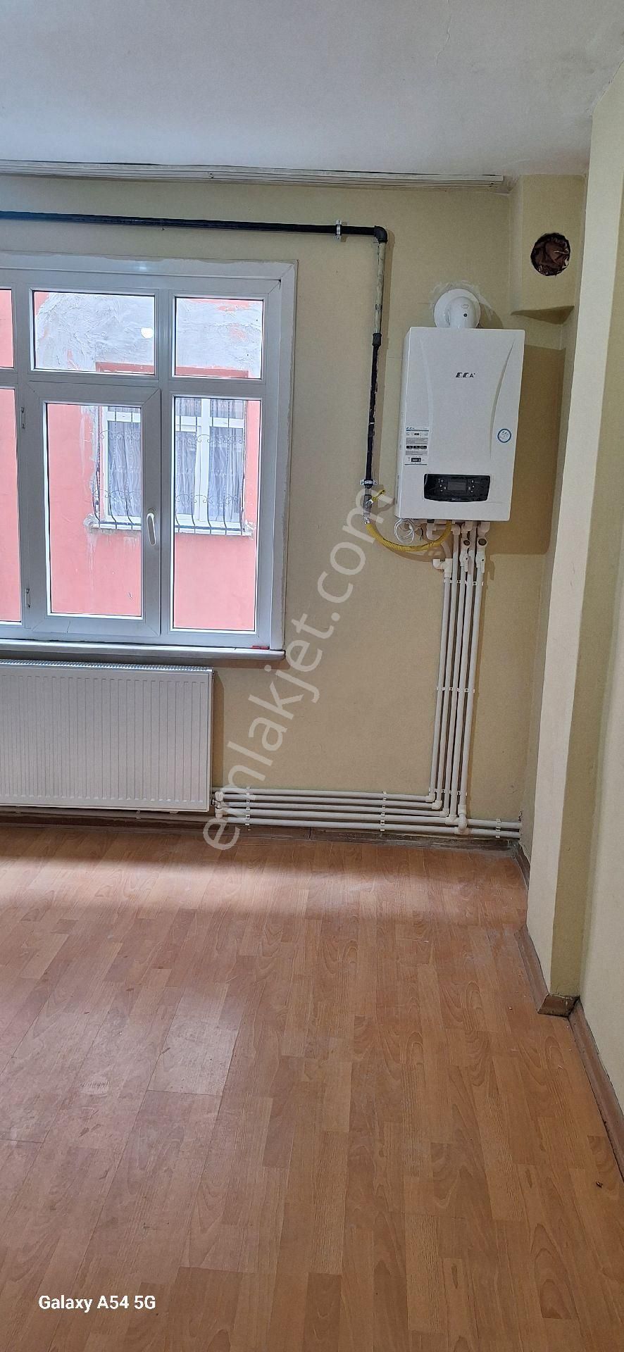 Esenler Havaalanı Kiralık Daire Merkezi Konumda Geniş Kiralık Daire