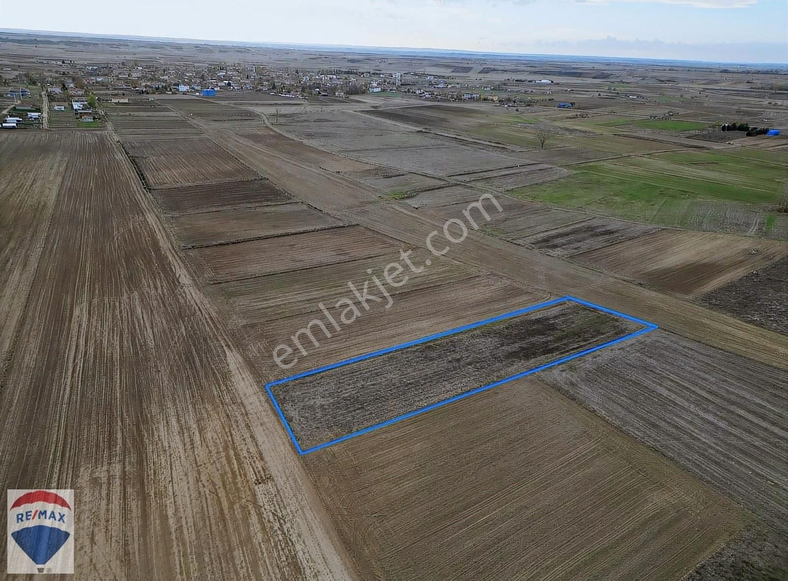 Lüleburgaz Düğüncübaşı Köyü Satılık Tarla Düğüncübaşı Köyü'nde Satılık 3400 M2 Müstakil Parsel Tarla