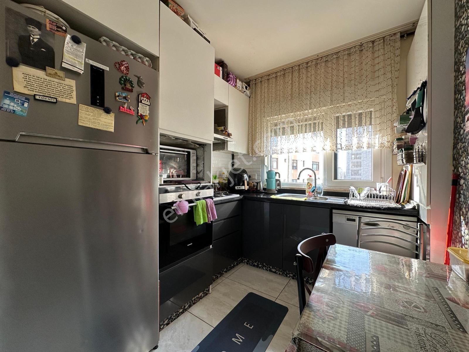 Suadiye Ayşe Kadında Yeni Binada 2+1 Daire Emlak Masası