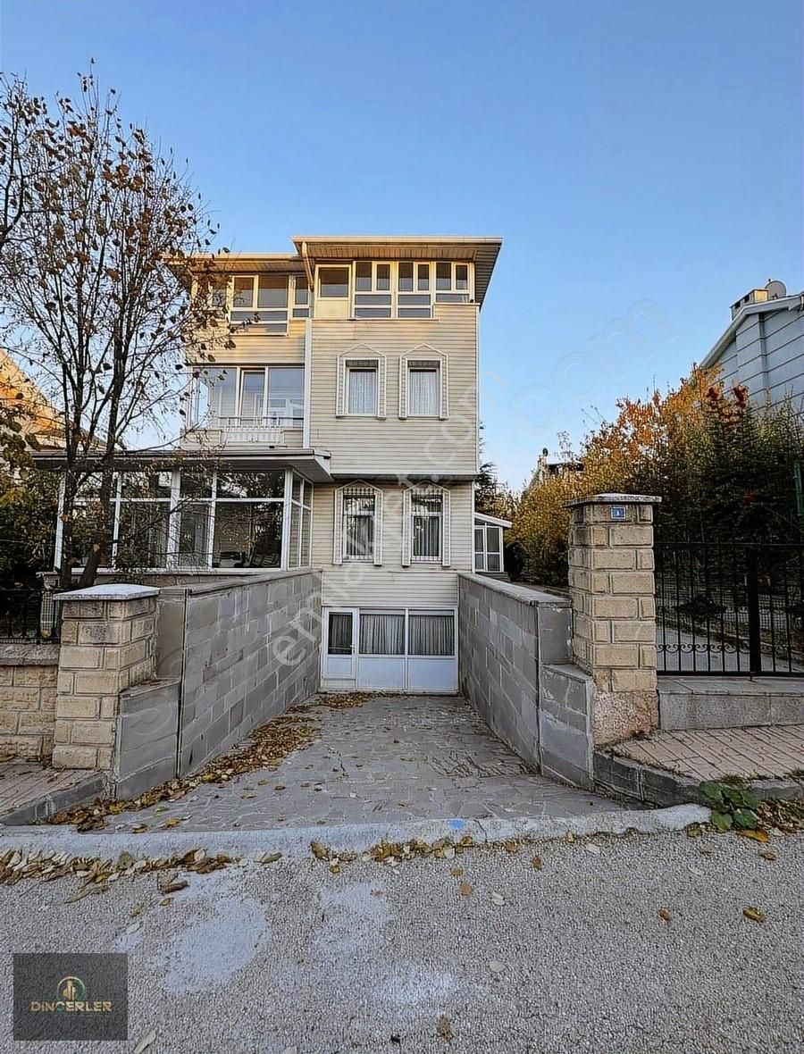 Gölbaşı Eymir Satılık Villa Gölbaşı'nın En Prestijli Konum'da Satılık Villa