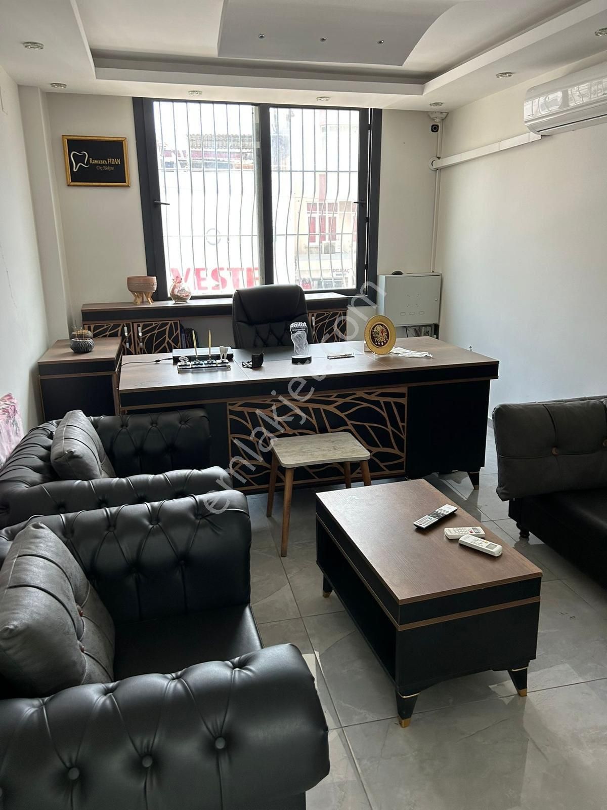 Seyhan Sucuzade Satılık Büro Saydam Caddesi Üzeri 3+1 Satılık Diş Polikliniği