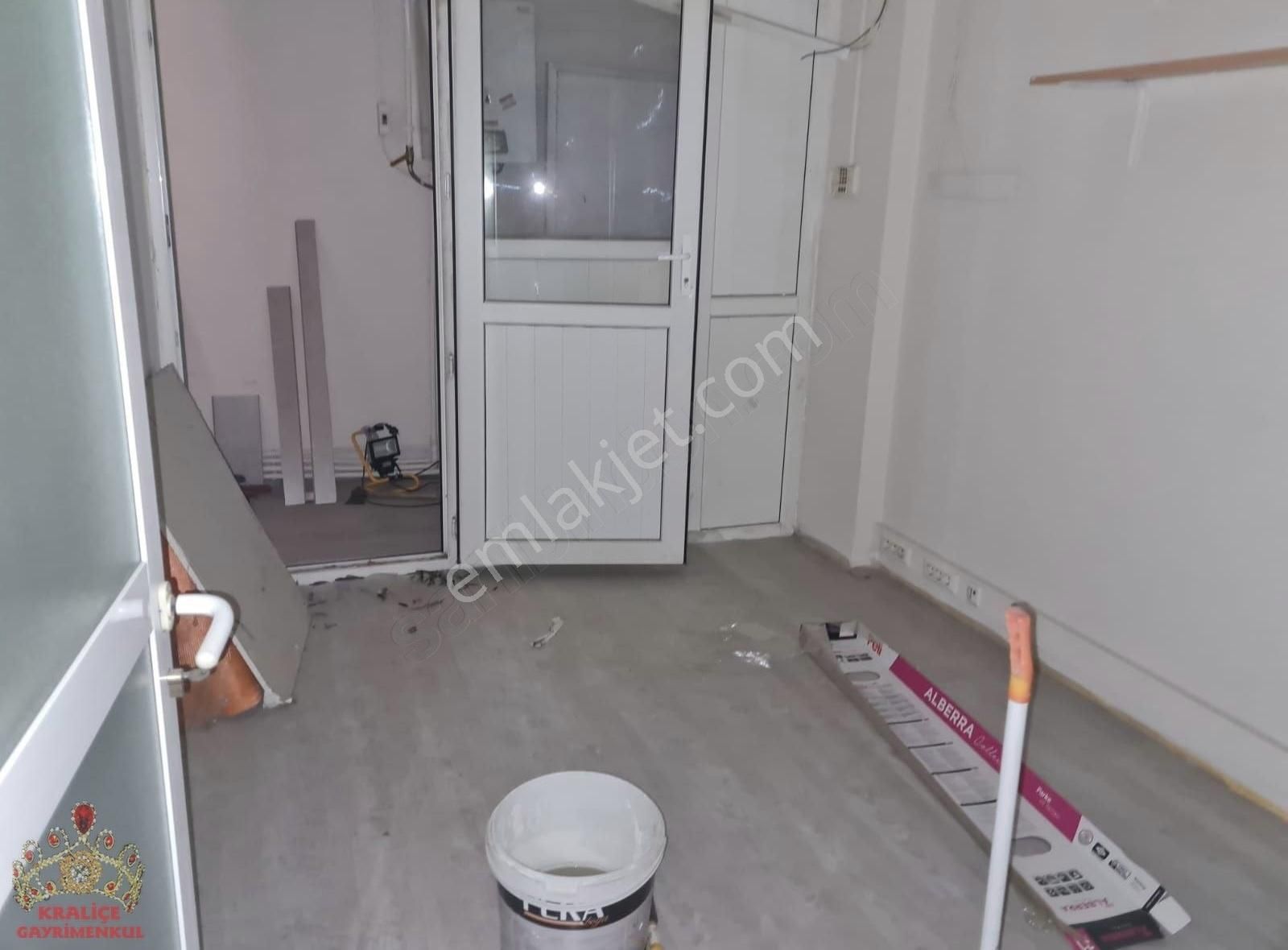 Maltepe Fındıklı Kiralık Dükkan & Mağaza Fındıklı Mh. Kiralik Depo Cadde Üzeri (100m2)