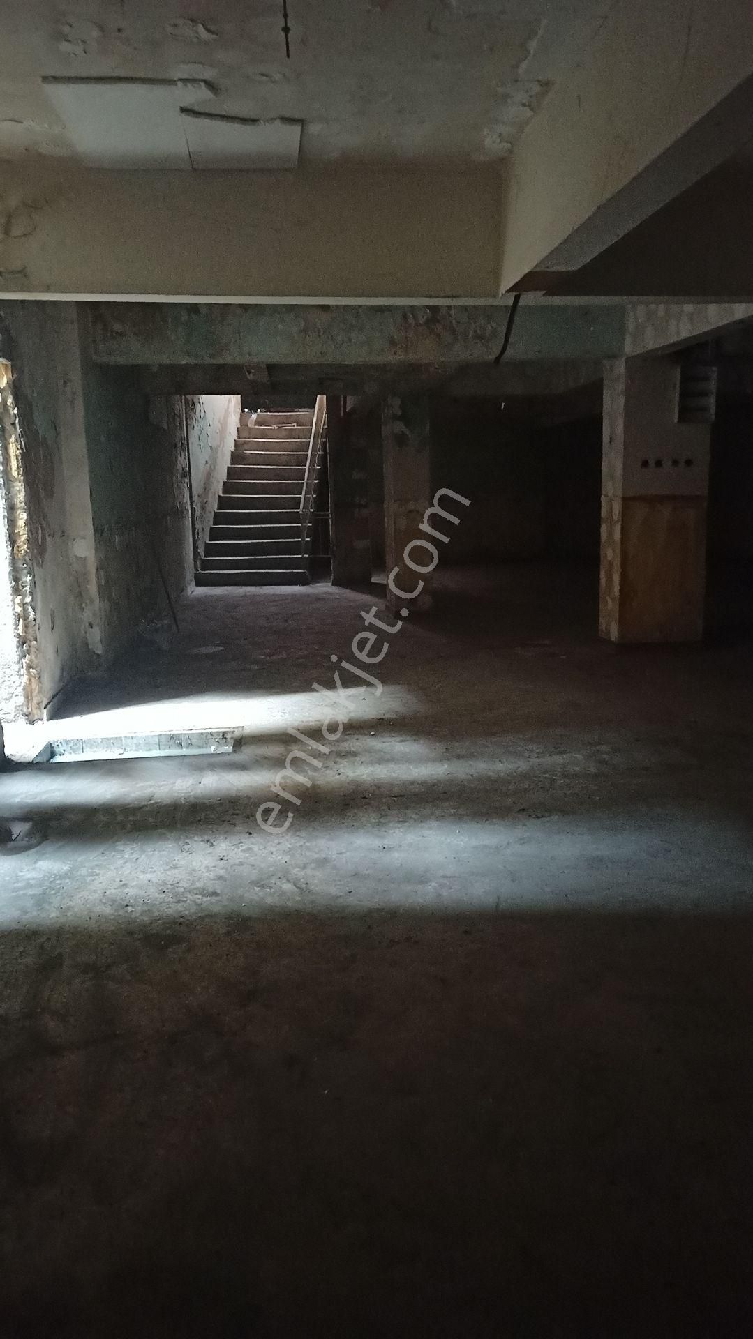 İncirli Cadde'de Kiralık Depo - Görsel 12